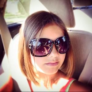 Meet your Posher, Briana